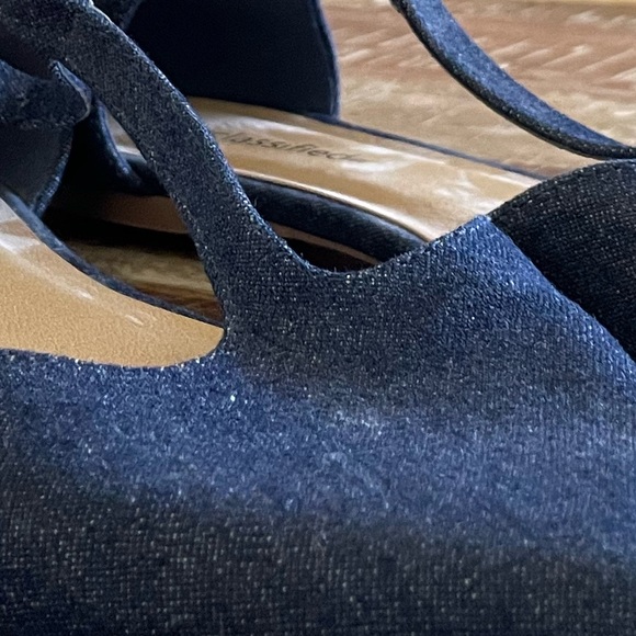 BLUE EVERYDAY SUMMER SANDALS SIZE 8 1/2 - Picture 6 of 6